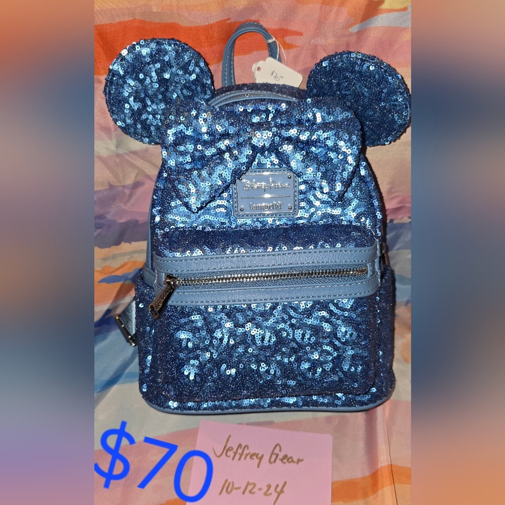 Loungefly Hydrangea Blue Minnie